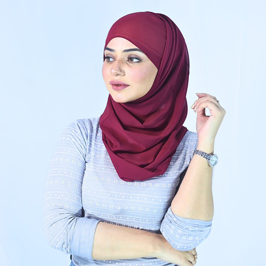 "Elegant Mehroon Georgette Hijab - Lightweight, Rich & Versatile"